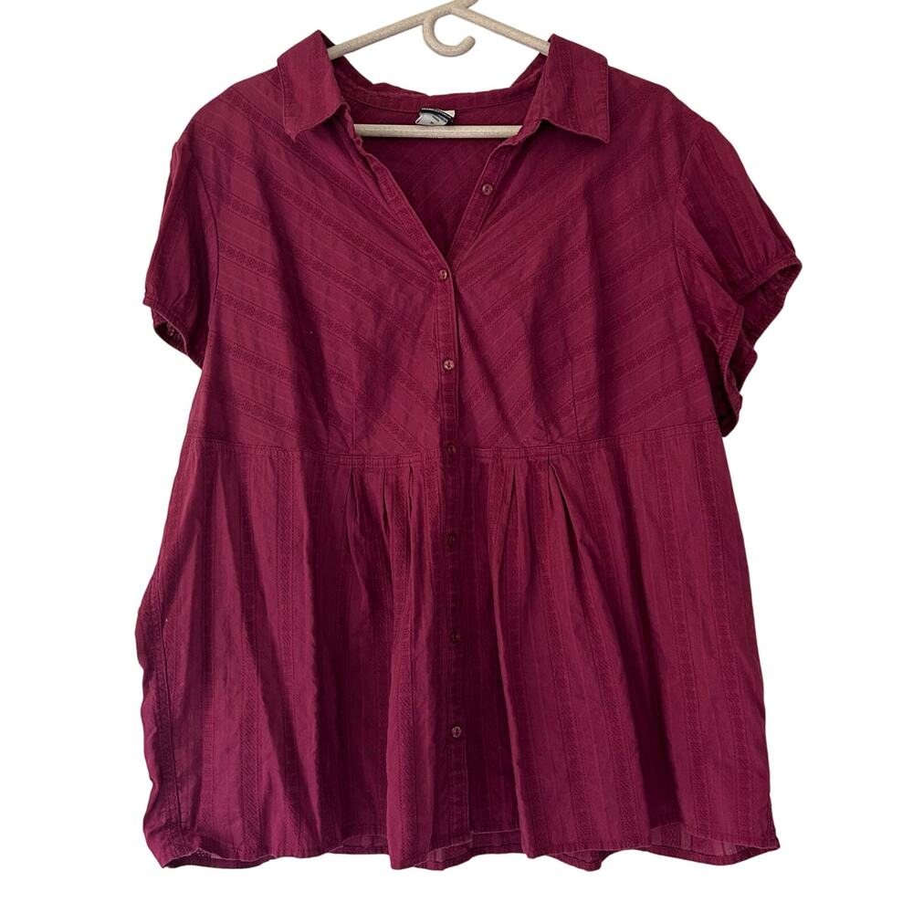 Route 66 Women's Magenta Button-Front Blouse